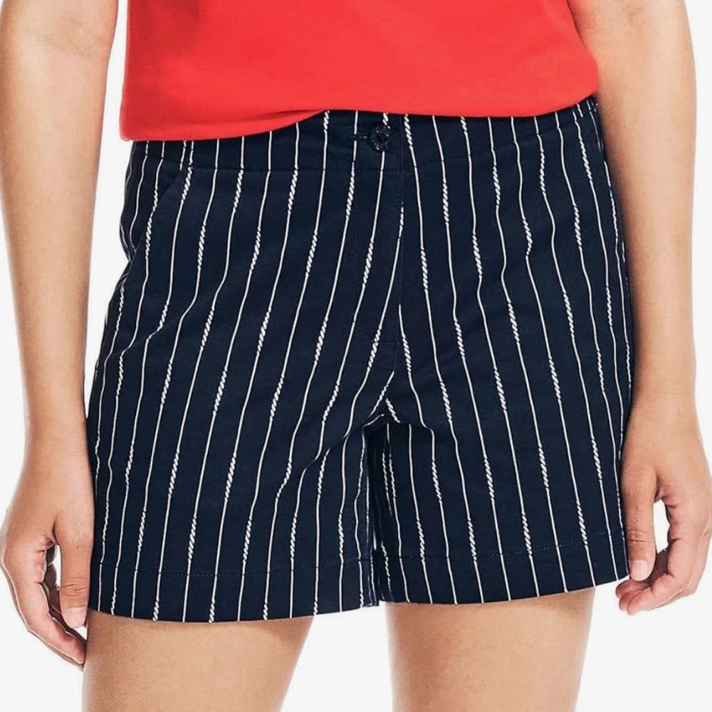 Nautica Womens Midweight Mid-Rise Navy Twill Shorts (US, Numeric, 4, Navy Seas)